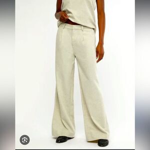 NWT WeWoreWhat low rise wool pants light grey in size 4-6